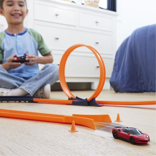 Hot Wheels RC ROSSO 1:64 (obrázek 4)