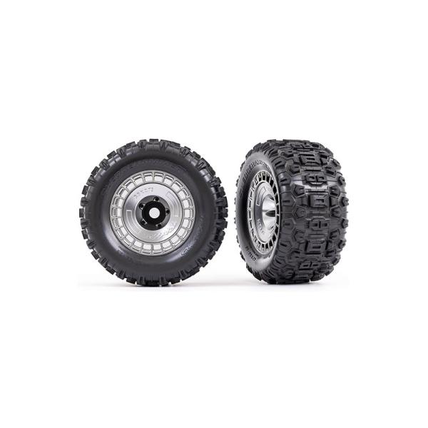 Traxxas koleso 3.8", pneu Sledgehammer, disk polomatne chrómovaný s pokrievkou (2)