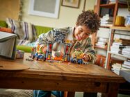 LEGO_72039_Lifestyle_cons_2.jpg