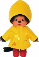 Monchhichi Mončiči chlapec so žltým pršiplášťom 20cm