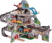 Hape Train verfolgt große Bergmine