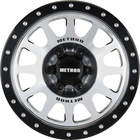 Pro-Line disk 2.9" 1:6 Method 305 +2 Offset strieborný (2): SCX6