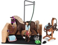 Schleich Umývací kút klubový s príslušenstvom
