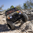 Axial SCX10 III Toyota SR5 1987 4WD RTR peščeni