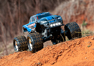 36054-61-Stampede-ACTION-3qtr-Front-BLUE-RGB-091A6832-web.jpg