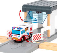 7312350360257_det_36025_rescue_team_train_set_function_ambulance258437.jpg
