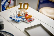 LEGO_43013_Lifestyle_build_2.jpg