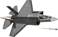 5904-f-35a-lightning-ii-husarz-scene-front.jpg