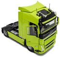 1:24 VOLVO TRUCKS FH GLOBETROTTER XL NEON GREEN