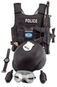 Set aus Polizeipistole und Helm mit Zubehör