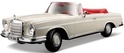 Maisto - 1967 Mercedes-Benz 280SE, Cabrio, krémový, 1:18