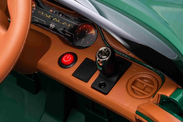 Elektrické autíčko Bentley Bacalar 12V, zelené, Dvere otvárajúce sa nahor, 2.4 GHz diaľkov
