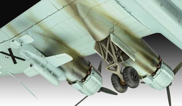 Plastic ModelKit letadlo 03777 - Focke-Wulf Fw 200 C-5/C-8 Condor (1:72)