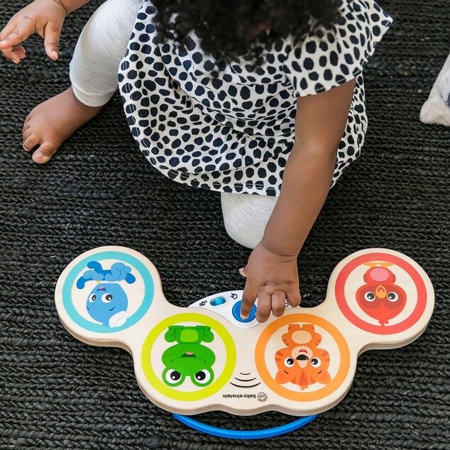 Hračka drevená hudobná bubny Magic Touch HAPE 6m+