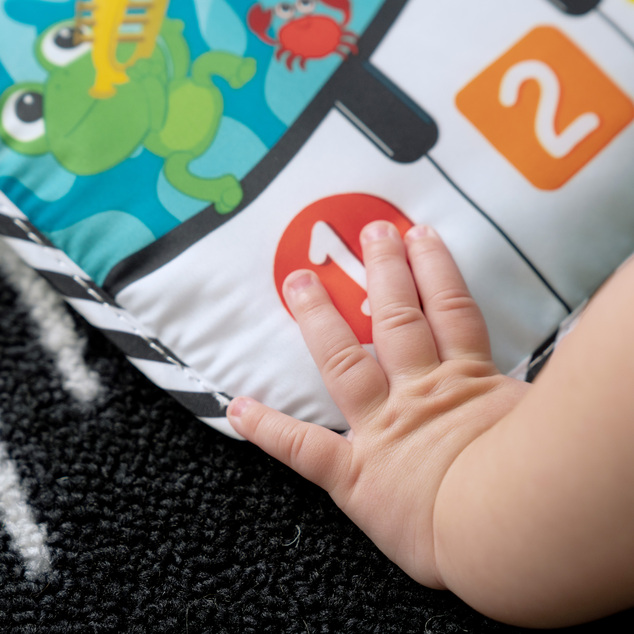 BABY EINSTEIN Klavír multifunkčný 2v1 Neptune's Kick &amp; Explore™ 0m+
