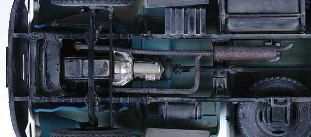 Model Kit auto 3712 - ZIL 130 (1:35)