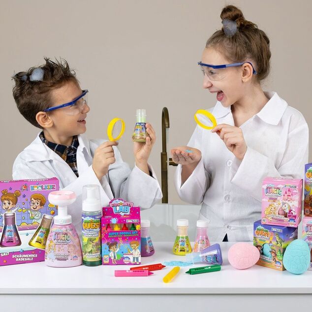 ACCENTRA Folyékony kézmosó KOOLKIDZ habos pumpával - virág alakú hab Eper