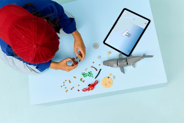 LEGO® Creator 3 v 1 31381 Divoký žralok a truhlica s pokladom
