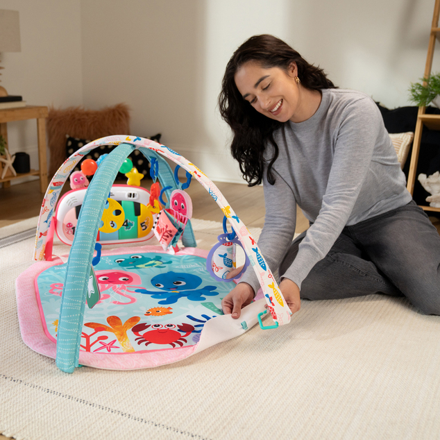 BABY EINSTEIN Igračka deka s aktivnostima 4u1 Kickin’ Tunes™ Jellyfish Jamboree™ 0m+