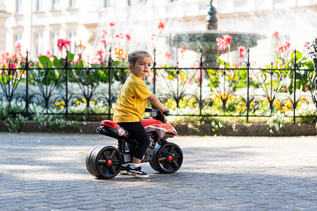 Falk Racing Team Ride-on Moto – Červená