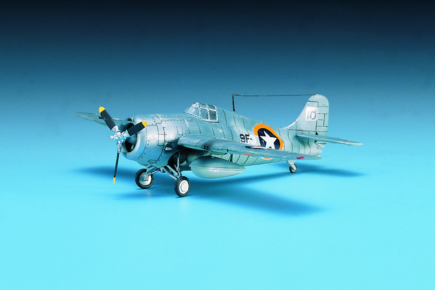 Modellbausatz Flugzeug 12451 - F4F-4 (1:72)