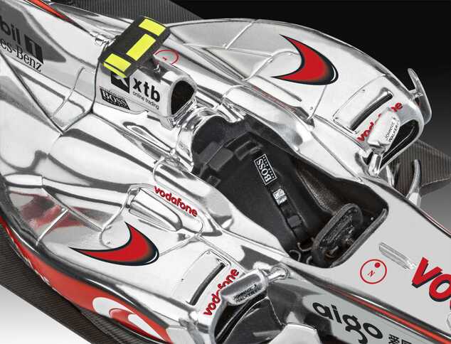 Plastic ModelKit auto 07096 - Vodafone McLaren Mercedes MP4-25 "L.Hamilton" (1:24)
