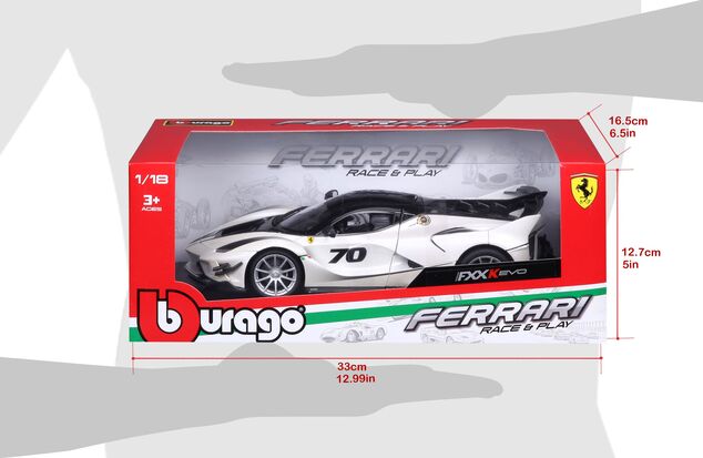Bburago 1:18 Ferrari TOP FXX-K EVO Nr.70 (weiß/schwarz)