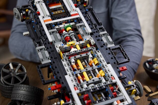 LEGO® Technic 42232 Megacar Koenigsegg Sadair's Spear