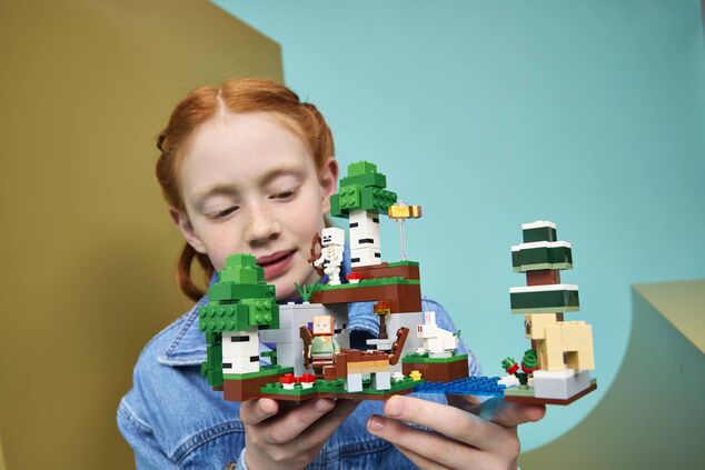 LEGO® Minecraft™ 21593 Prvé nočné dobrodružstvo