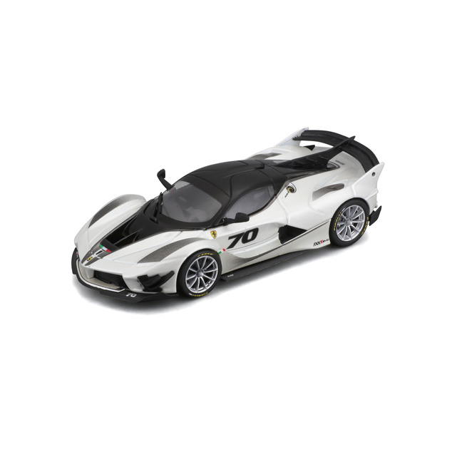 Bburago 1:43 Ferrari Racing FXX-K EVO 2017 white/black