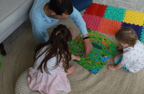Ortek Masážna ortopedická podložka Puzzle "Mix" 10 prvkov + Hra Lesné dobrodružstvá