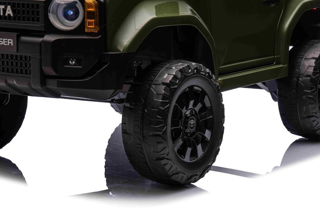 Elektrické autíčko Toyota Landcruiser 12V, vojenské zelené, široké jednomiestne sedadlo, 2