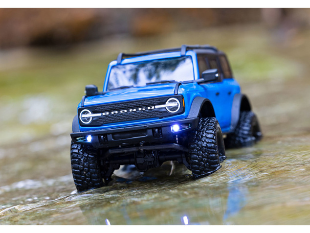 Traxxas TRX-4M Ford Bronco 2021 1:18 RTR biely