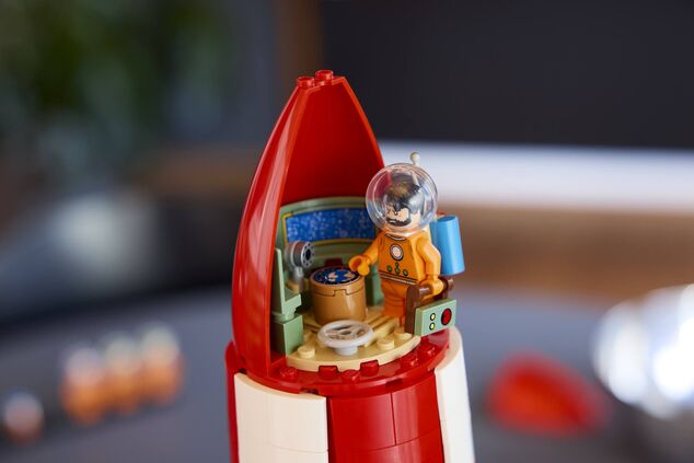 LEGO® Ideas 21367 Tintin®: Raketa na Mesiac