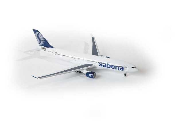 Model Kit letadlo 7047 - Airbus A330-200 (1:144)