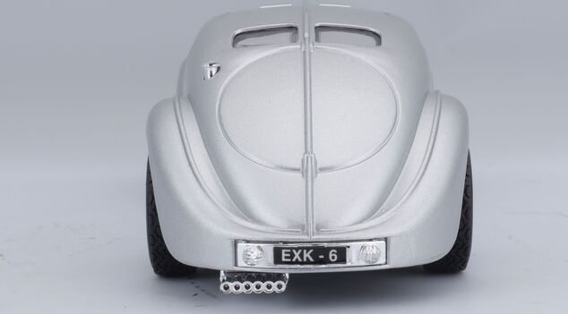 Bburago 1:24 Bugatti Atlantic Silber