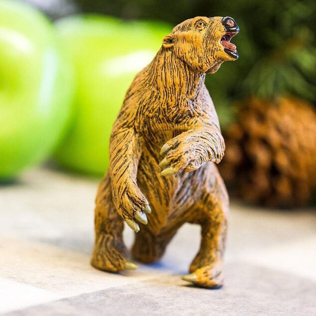 Safari® Megatherium dinosaurus