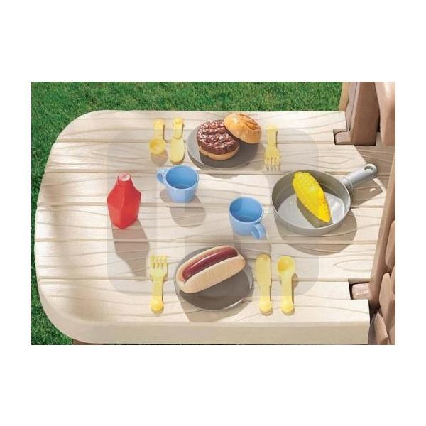 Záhradný domček Little Tikes 170621 s piknikovým stolíkom