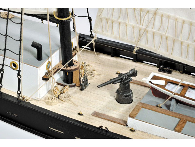 AMATI HMS Hunter škuner 1:60 kit