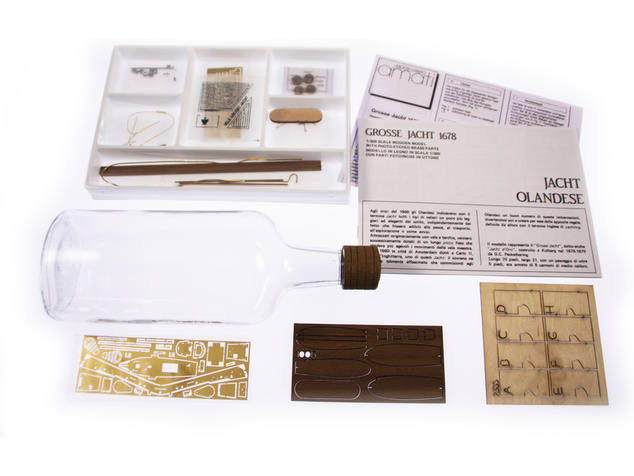 AMATI Golden Yacht 1:300 kit do fľaše