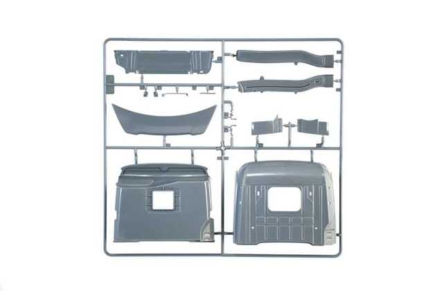 Model Kit truck 3968 - Mercedes-Benz Actros MP4 Space Grand Prix Edition (1:24)