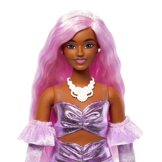 Barbie Deluxe modelka - Metalické šaty