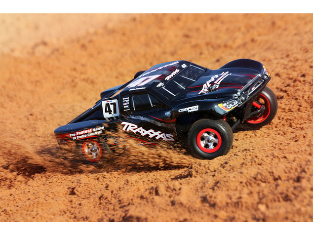 Traxxas Slash 1:16 RTR čierny