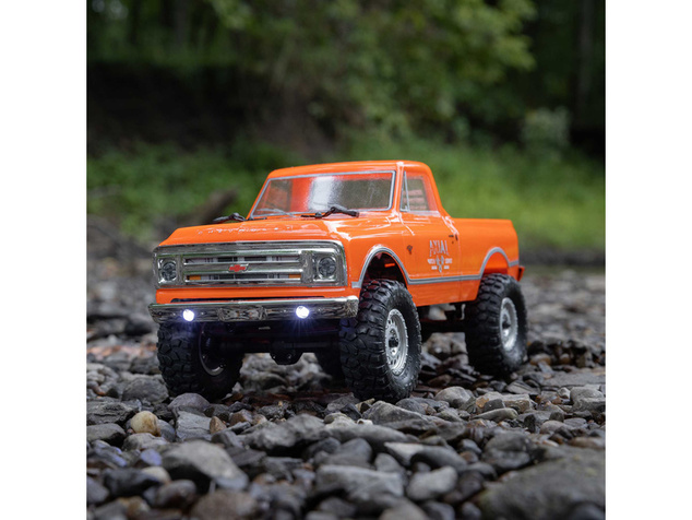 Axial SCX24 Chevrolet C10 1967 1:24 4WD RTR čierny