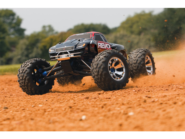 Traxxas Nitro Revo 1:8 s BlueTooth RTR zelené