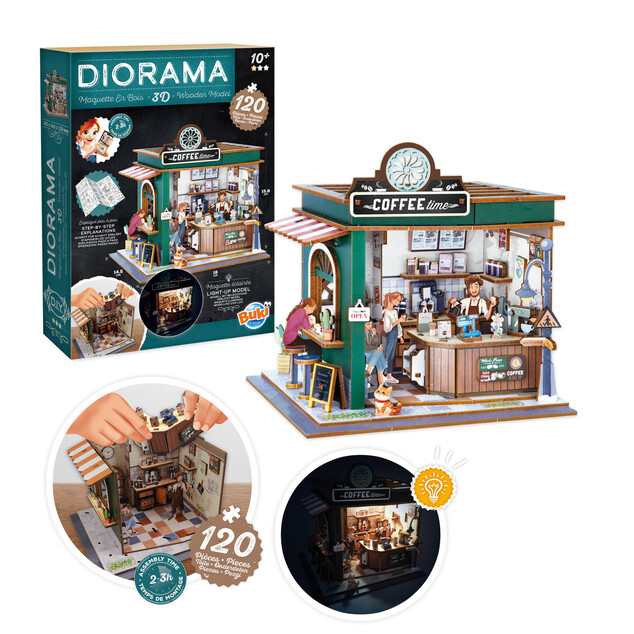 Diorama Café