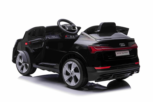 Elektrické autíčko Audi E-tron Sportback 12V, čierne, široké jednomiestne sedadlo