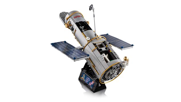 LEGO® Icons 11382 Hubbleův vesmírný dalekohled