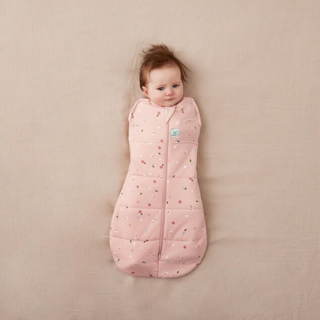 ERGOPOUCH Zavinovačka a vak na spaní 2v1 Cocoon Daisies 6-12 m, 8-10 kg, 2,5 tog