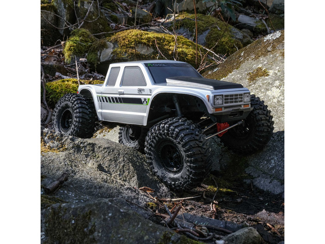 Axial SCX10 III Coyote 4WD 1:10 RTR strieborný
